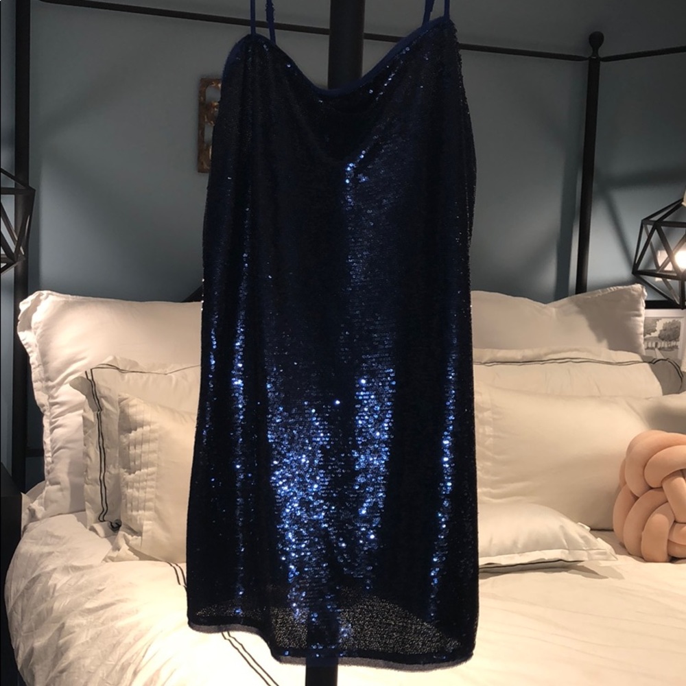 Sequin short blue dress